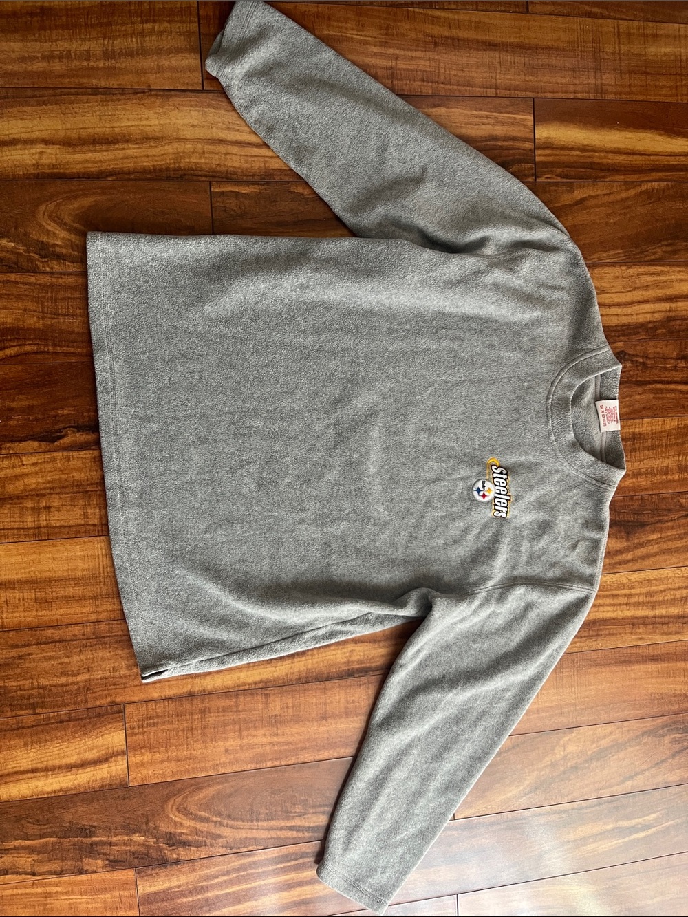 Men's Gray Crewneck Sweatshirt with Steelers Logo